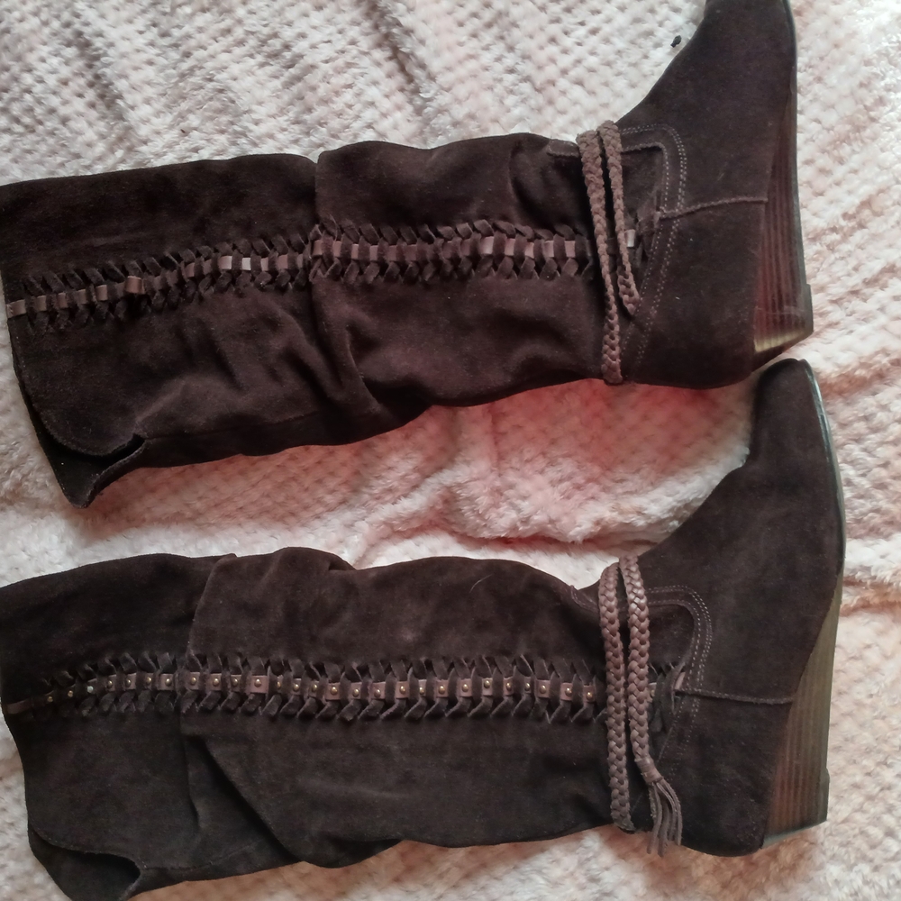 Women's Brown Suede Boots